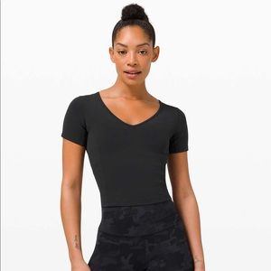 Lululemon Nulu Cropped Slim Yoga Short Sleeve Black Sz 2